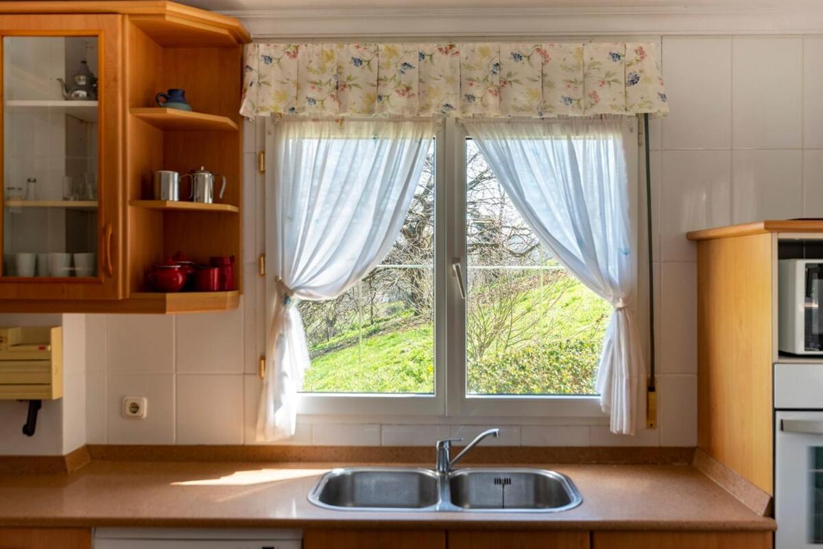 Casa Con Jardin En Gama Villa Bárcena de Cicero Екстериор снимка